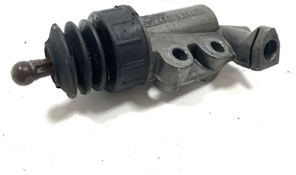Mazda 3 II Clutch master cylinder FTE7DE68037 68037