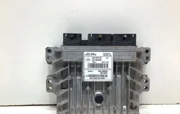 Renault Megane III Engine control unit/module 237100121R 237100425R