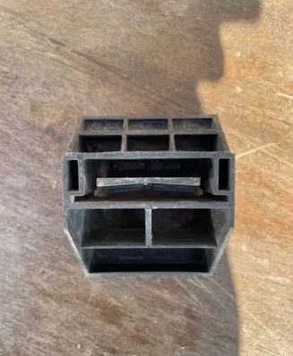 BMW 5 E60 E61 Radiator mount bracket 7542517