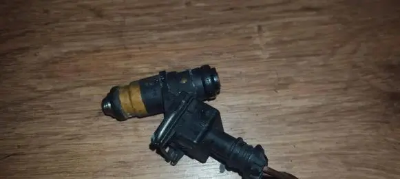 Renault Megane I Fuel injector h029611 itgm60