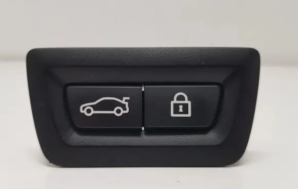BMW 2 F46 Tailgate/boot open switch button 6131927512102 927512102