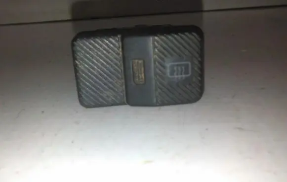 Windscreen/window heater switch
