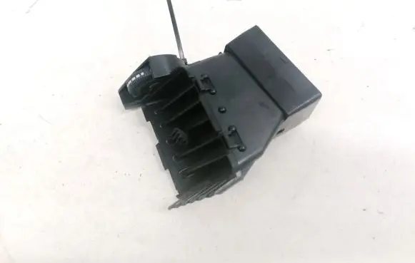 Mercedes-Benz E W211 Dash center air vent grill 2118300654 G142004
