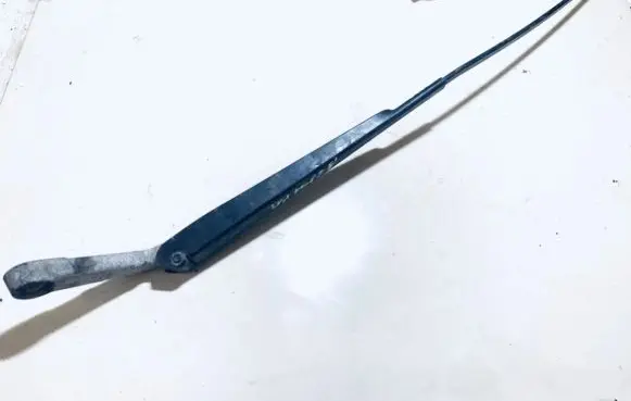 Volkswagen Golf IV Front wiper blade arm 1j1955410a