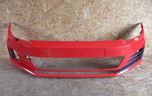 Volkswagen Scirocco Front bumper 1K8807221