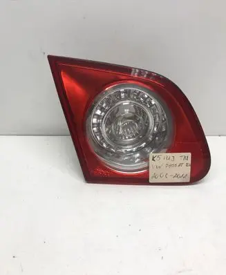 Volkswagen PASSAT B6 Tailgate rear/tail lights