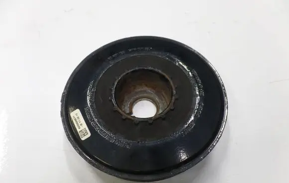 Renault Scenic III - Grand scenic III Crankshaft pulley 8200699517
