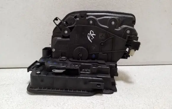 BMW X5 F15 Front door lock 51217281936 7281936