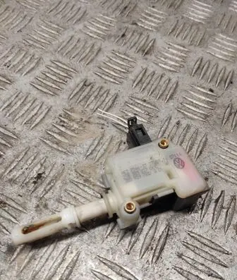 Volkswagen Caddy Tailgate boot lock/latch motor 3b5827061c
