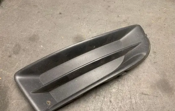 Skoda Octavia Mk2 (1Z) Front bumper lower grill 1Z0807368B