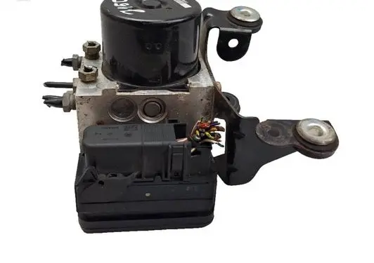 Volvo XC70 ABS Pump P30681619