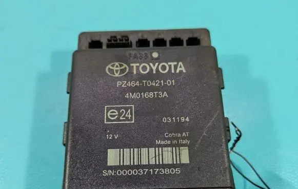 Toyota Yaris Central body control module PZ464-T0421-01 IMPRK1407979