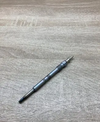 Mercedes-Benz C W203 Glow plug 0100266010