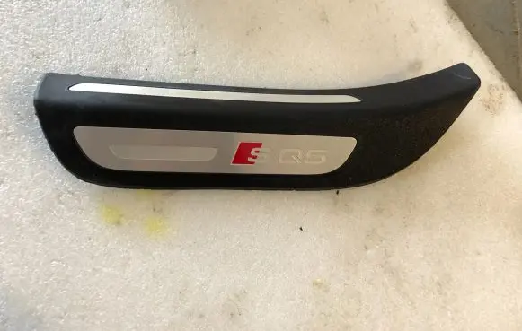Audi Q5 SQ5 Side skirt rear trim 8R0853375