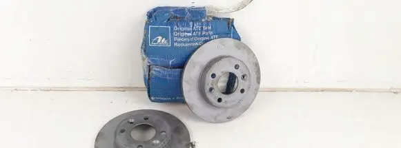 Renault Twingo II Front brake disc 412116