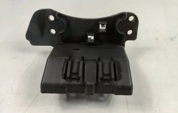 Battery bracket