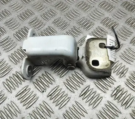 Front door upper hinge