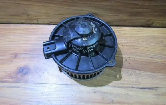 Mitsubishi Space Wagon Heater fan/blower