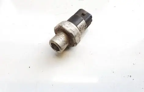 Volkswagen PASSAT B5 Air conditioning (A/C) pressure sensor 8D0959482B TDP-302QADG-2