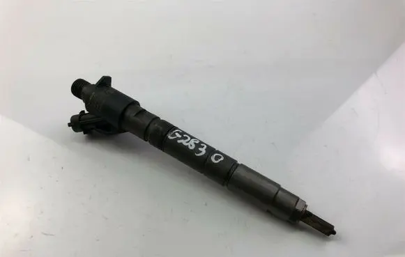 Volvo XC60 Fuel injector 31272690 G2830