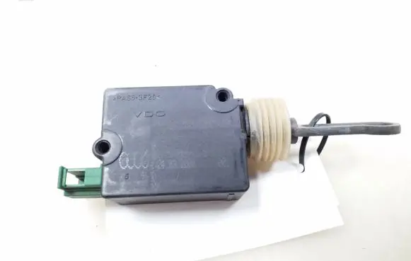 Loading door lock