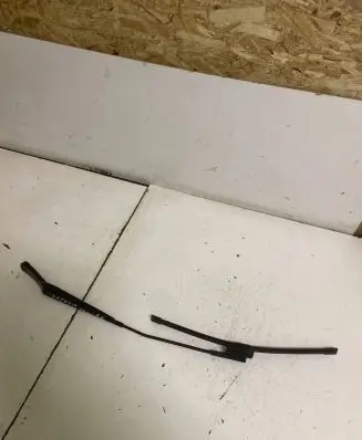 Skoda Octavia Mk2 (1Z) Windshield/front glass wiper blade A711