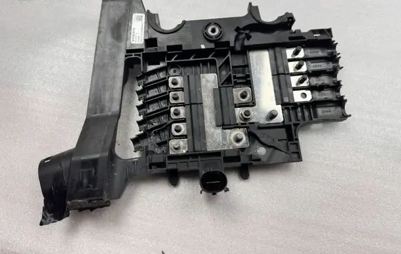 Volvo XC90 Fuse module 32200114