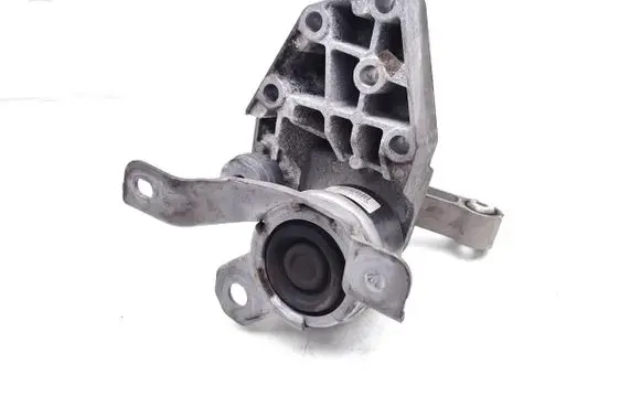 Land Rover Freelander 2 - LR2 Engine mount bracket 7G92-6F012-BA