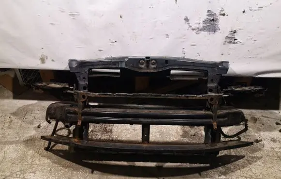 Skoda Octavia Mk2 (1Z) Radiator support slam panel bracket 