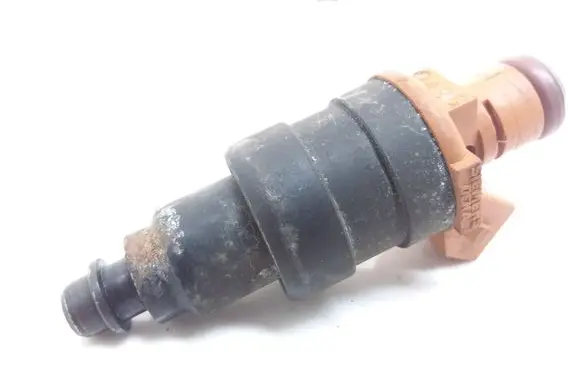 Chrysler Grand Voyager III Fuel injector 4612402
