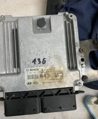 Hyundai i40 Engine control unit/module 391402A530 0281031716