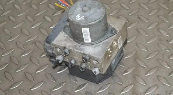 Mini Cooper Countryman R60 ABS Pump 6796698