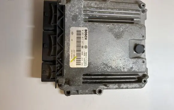 Renault Master III Engine control unit/module 0281017977