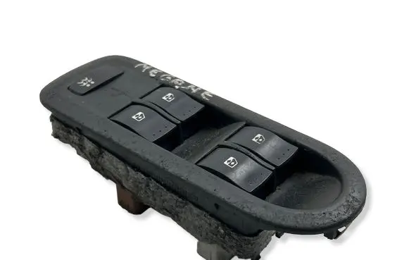 Renault Megane II Electric window control switch 156018070