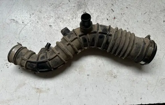 Dacia Sandero II Air intake duct part
