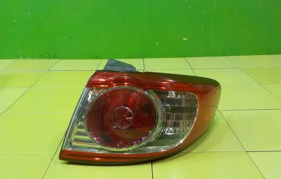 Hyundai Santa Fe Rear/tail lights 924022B5 ZP75