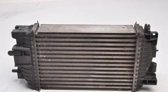 Opel Meriva B Intercooler radiator 13283252