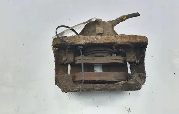 Citroen Xsara Front brake caliper