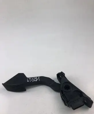 Mitsubishi Space Star Accelerator throttle pedal 1600A093