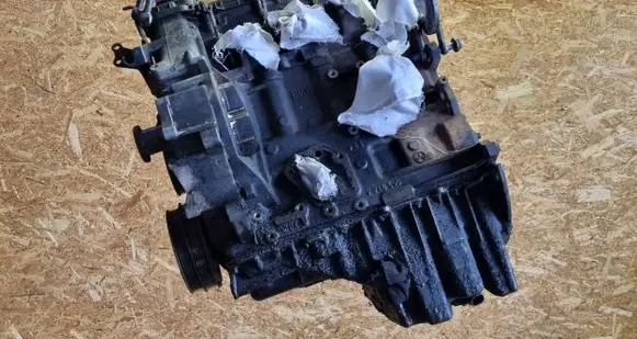 BMW 3 E46 Engine 81889336 204D1 2246595