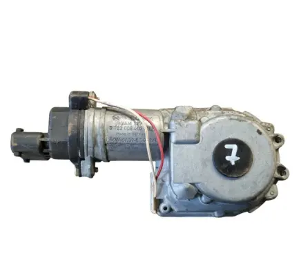 BMW 7 E38 Wiper motor 67528360248 8360248