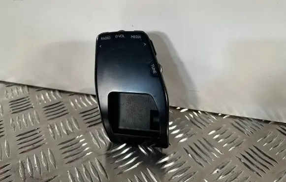 Lexus UX Multifunctional control switch/knob 8617076020