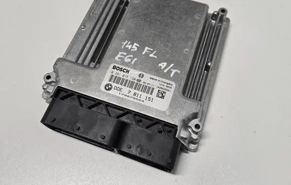 BMW 5 E60 E61 Engine control unit/module 7811151 0281015130 170079564