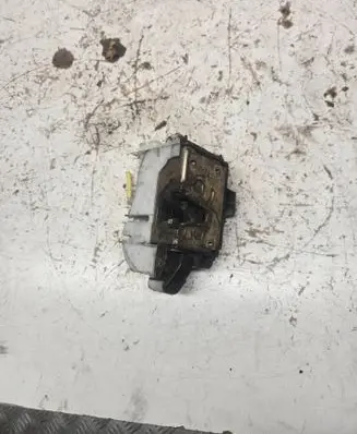 Volkswagen Golf III Front door lock 1H1837015N