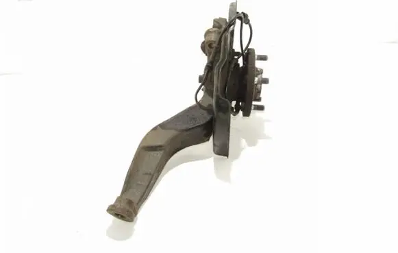 Land Rover Discovery 3 - LR3 Front wheel hub