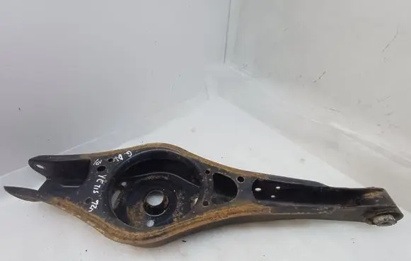 Rear upper control arm/wishbone