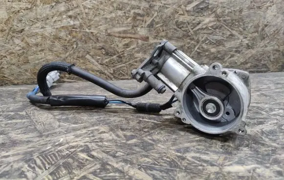 Lexus LS 460 - 600H Air suspension compressor/pump 
