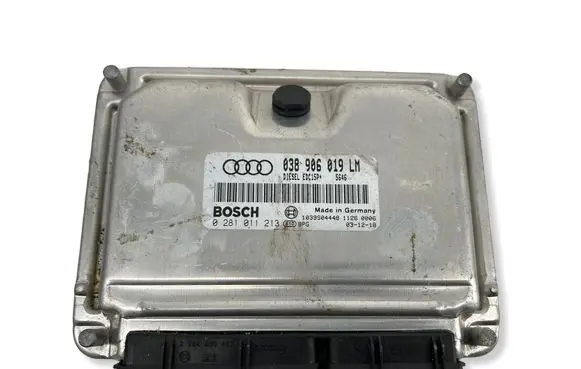Audi A6 S6 C6 4F Engine control unit/module 0281011213 1039S04448 038906019LM