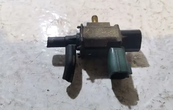 Mazda 6 Vacuum valve K5T46593