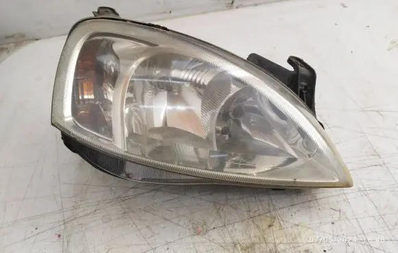 Opel Combo C Headlight/headlamp 13195924